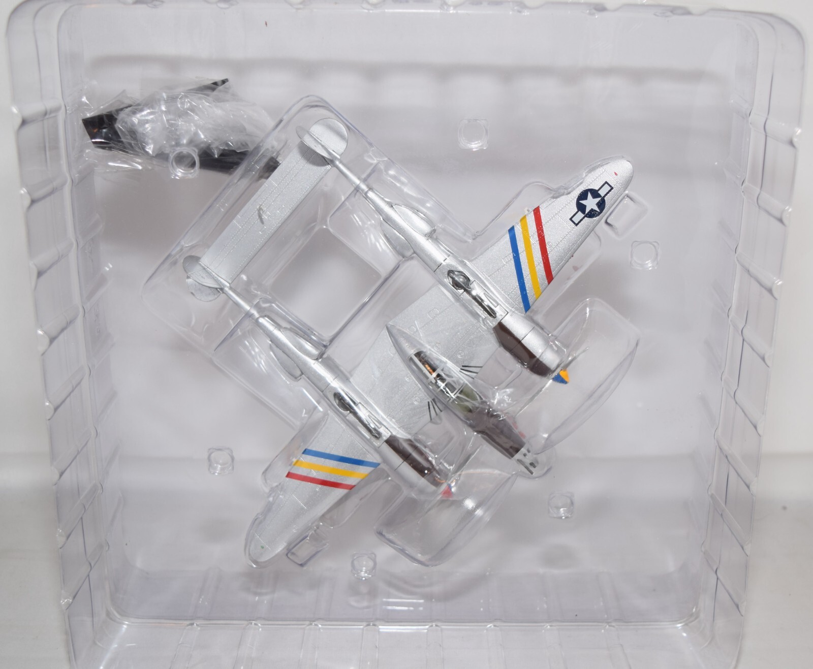 SKY GUARDIANS 355 5055 P-38 LIGHTNING ‘ELSIE’ CLAY TICE USAAF 1945 1:72 SCALE