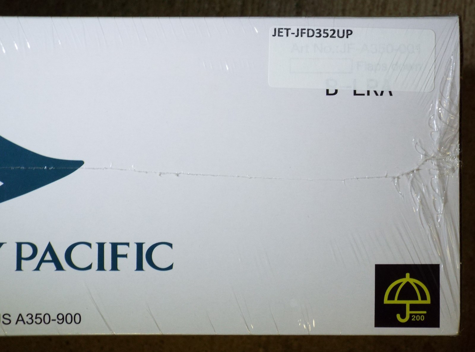 1/200 Diecast Cathay Pacific A350-900 Flaps Up Jet-X #JFD352UP Shrink Wrap MISB