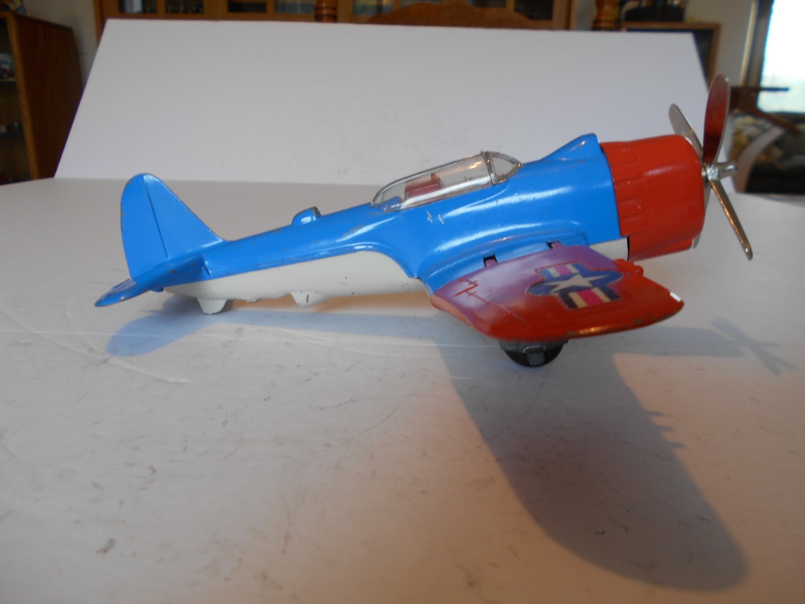 Vintage 1960s Hubley Kiddie Toy 1:12 American Eagle Airplane (P-47 Thunderbolt)