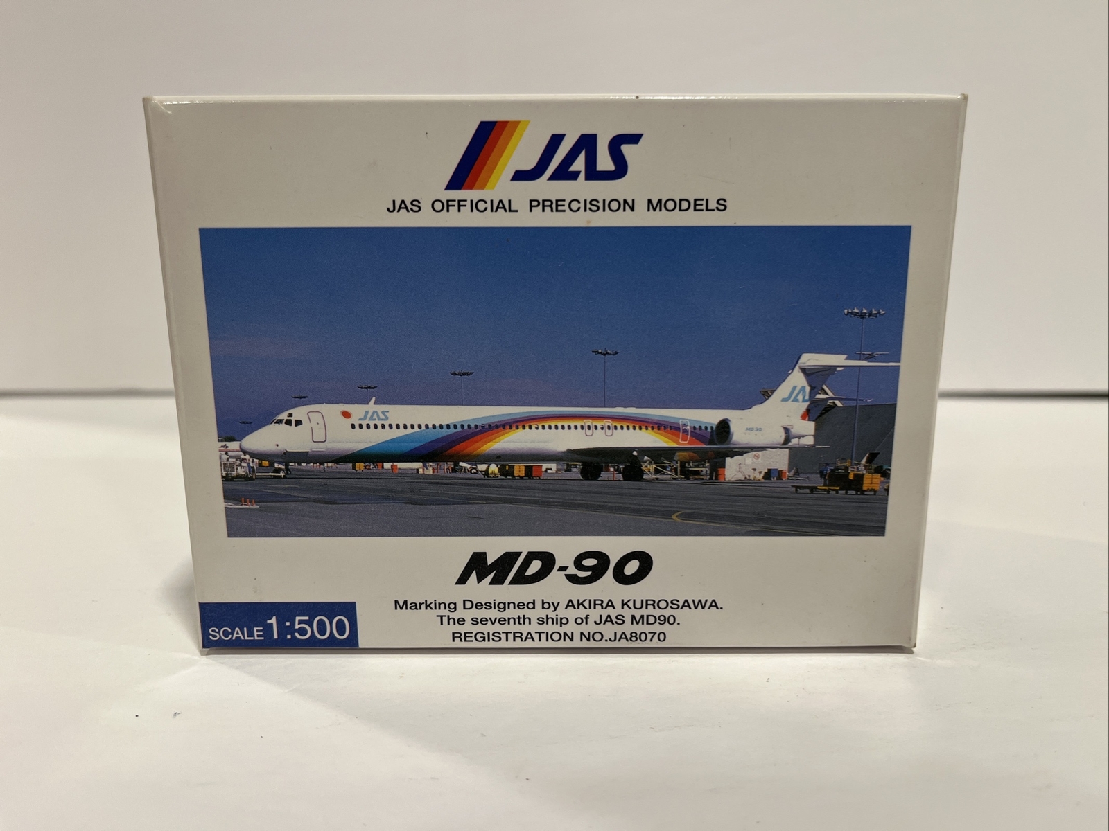 1:500 Herpa JAS Japan Douglas MD 90 Airlines Jet Toy Scale Model Airport Scale