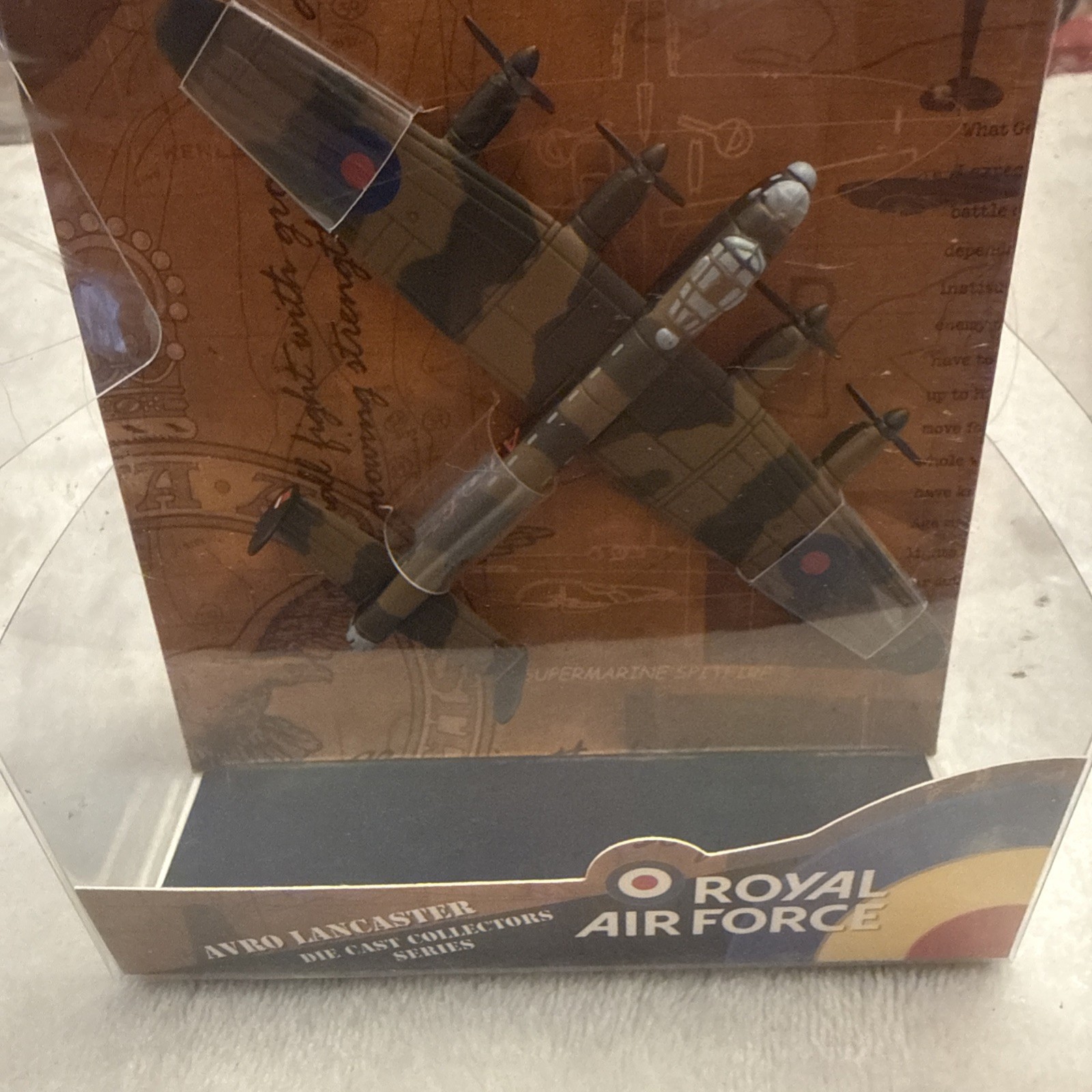 Royal Air Force Avro Lancaster Die Cast Collectors Series BNIB Ref DE12