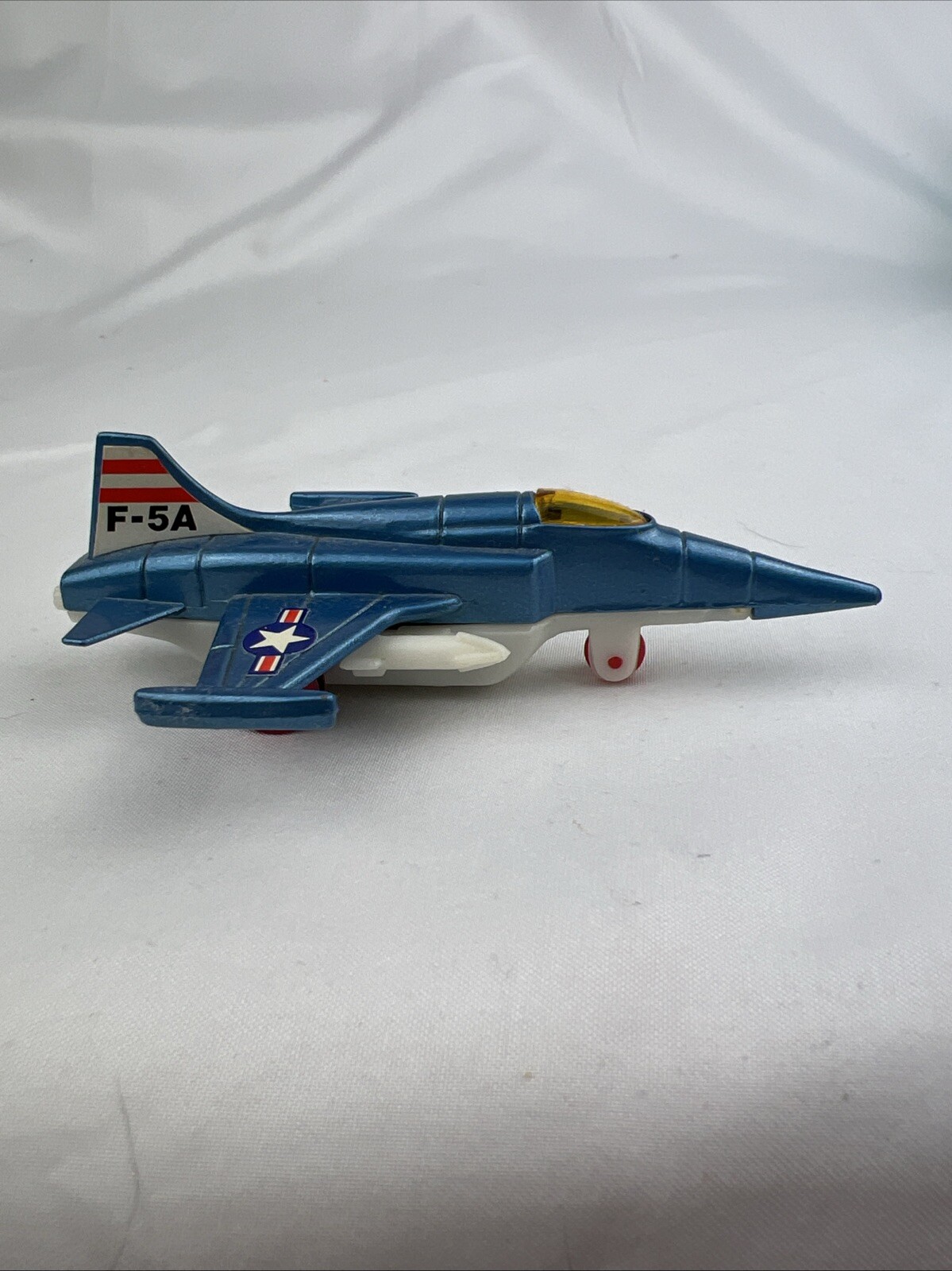 Vintage Die-Cast Jet Airplane Pull Back F-5A Freedom Made In Macau 4″ USA Milita