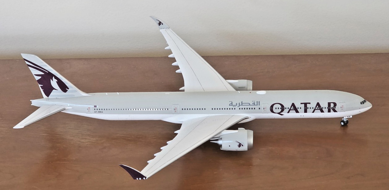 Gemini Jets 1:200 Qatar Airways Boeing 777-9 A7-BKA G2QTR1322 Folding Wingtips