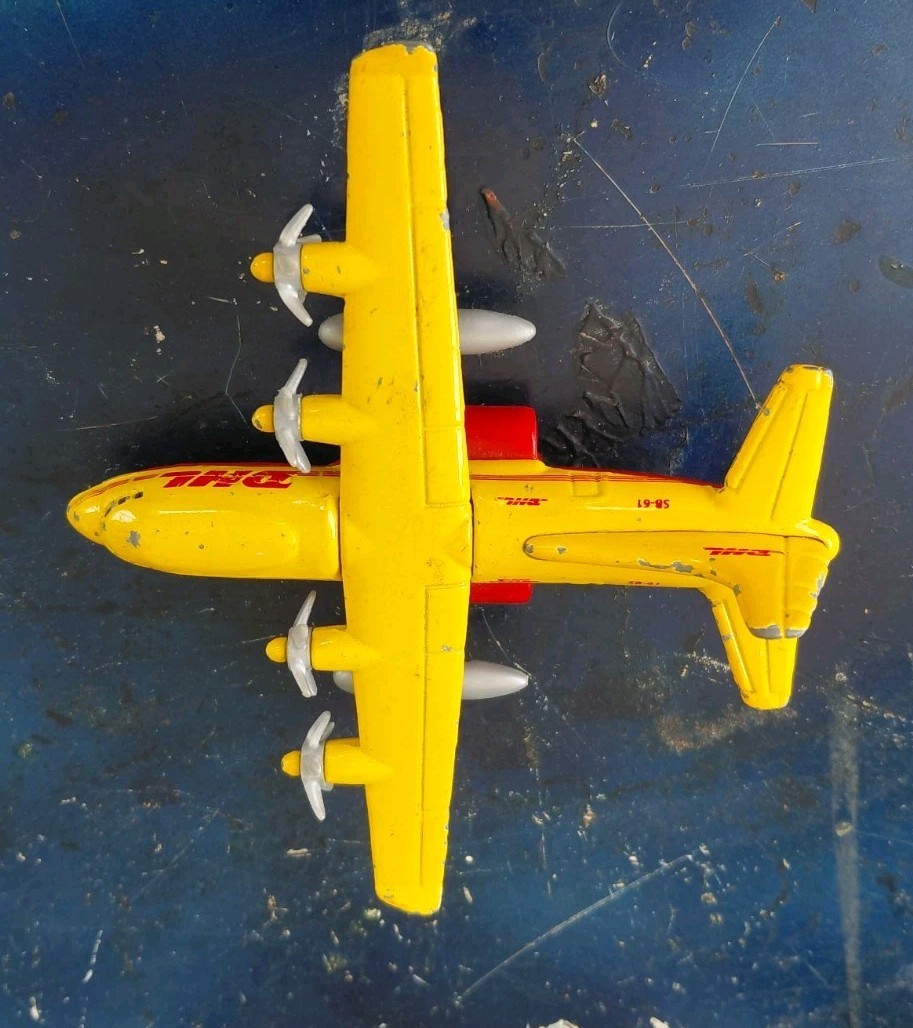 Vintage Matchbox Sky Buster DHL Transport Propeller Cargo Plane SB-61 Yellow Die