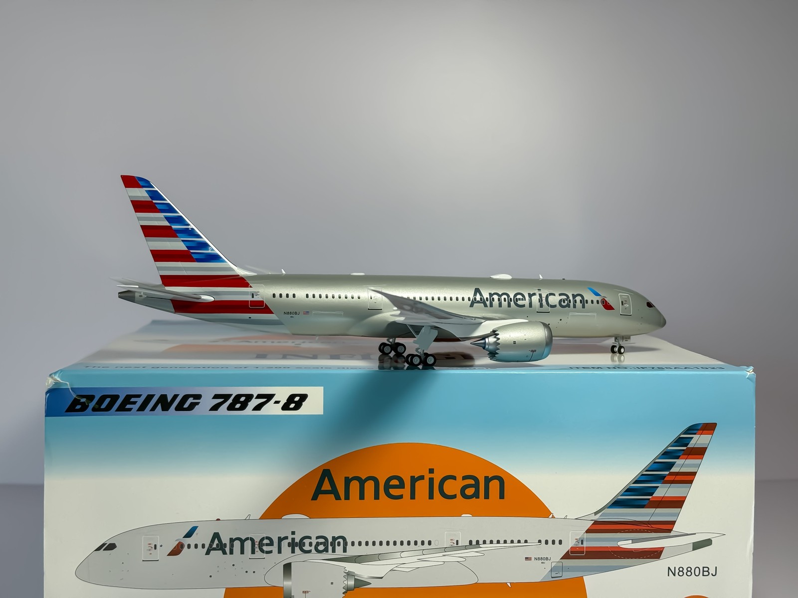 American Airlines Boeing 787-8 1:200 Inflight200 N880BJ (IF788AA1023)
