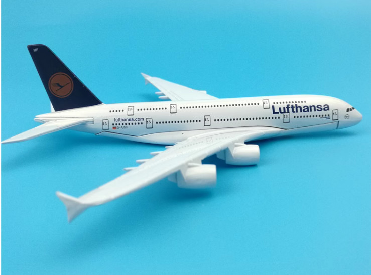 16cm Lufthansa AIRBUS A380 Passenger Airplane Diecast Aircraft Plane Model