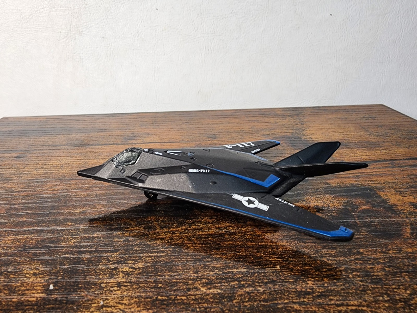 2010 Matchbox LockHead F-117 Night Hawk 2010 Black Stealth Fighter, diecast,