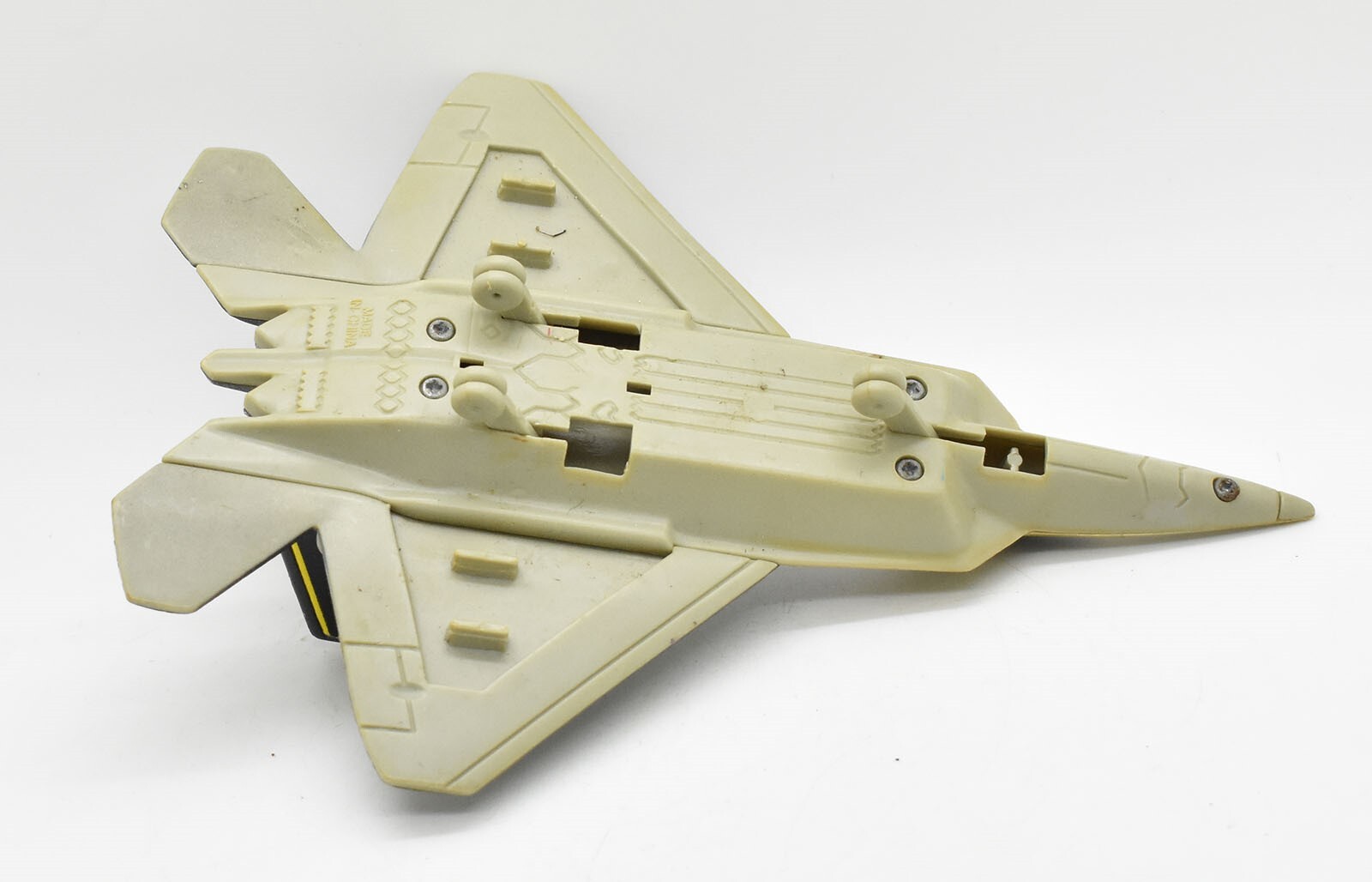 Lockheed Martin F-22 Raptor TH-33 7.5″ Plastic Plane