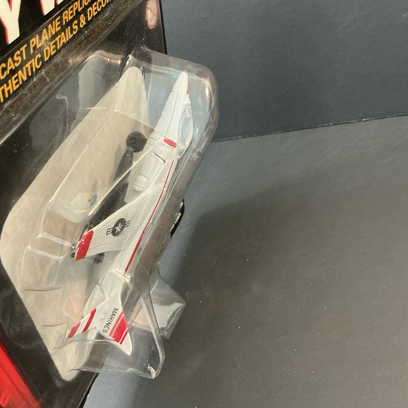 MOTOR MAX 2007 SKY WINGS MARINES DIE CAST METAL & PLASTIC MILITARY AIRCRAFT