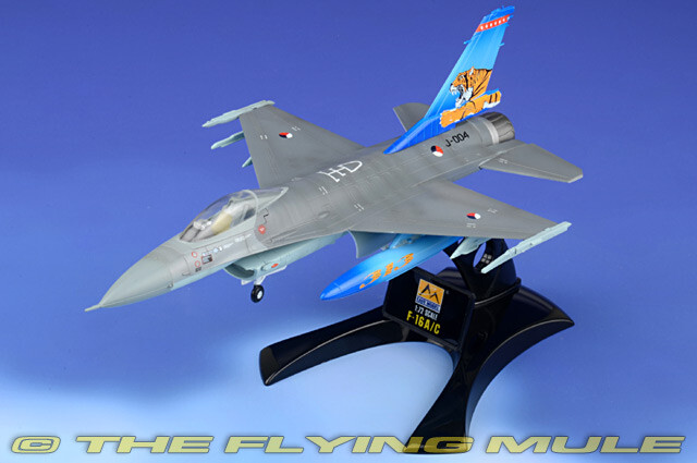 Easy Model 1:72 F-16A Fighting Falcon RNLAF #J-004
