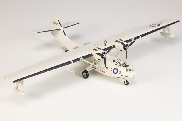 Corgi 1/72 OA-10A Catalina Miss Pick Up USN 5th ERS