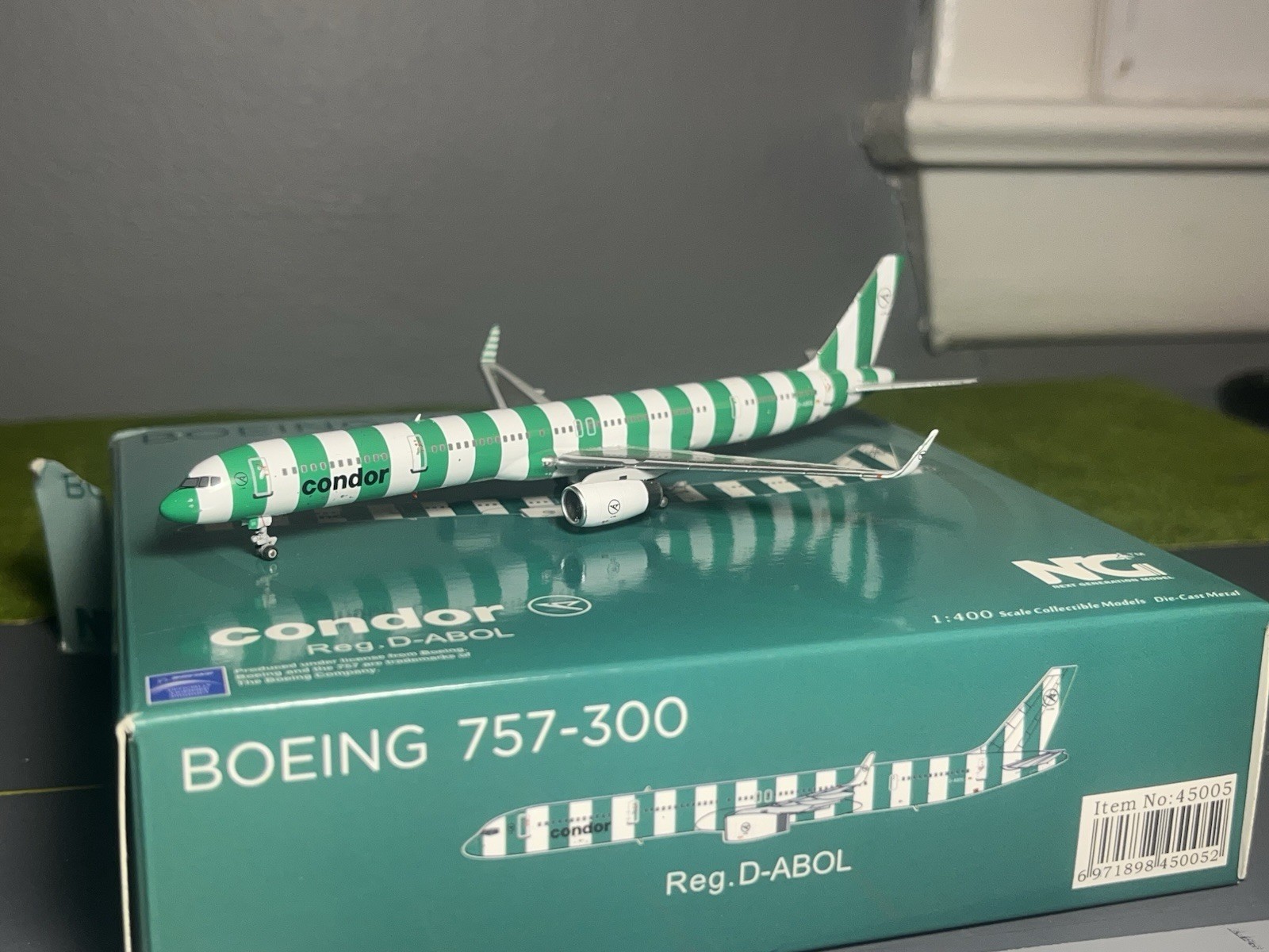 NG models Condor 757-300 Green island livery