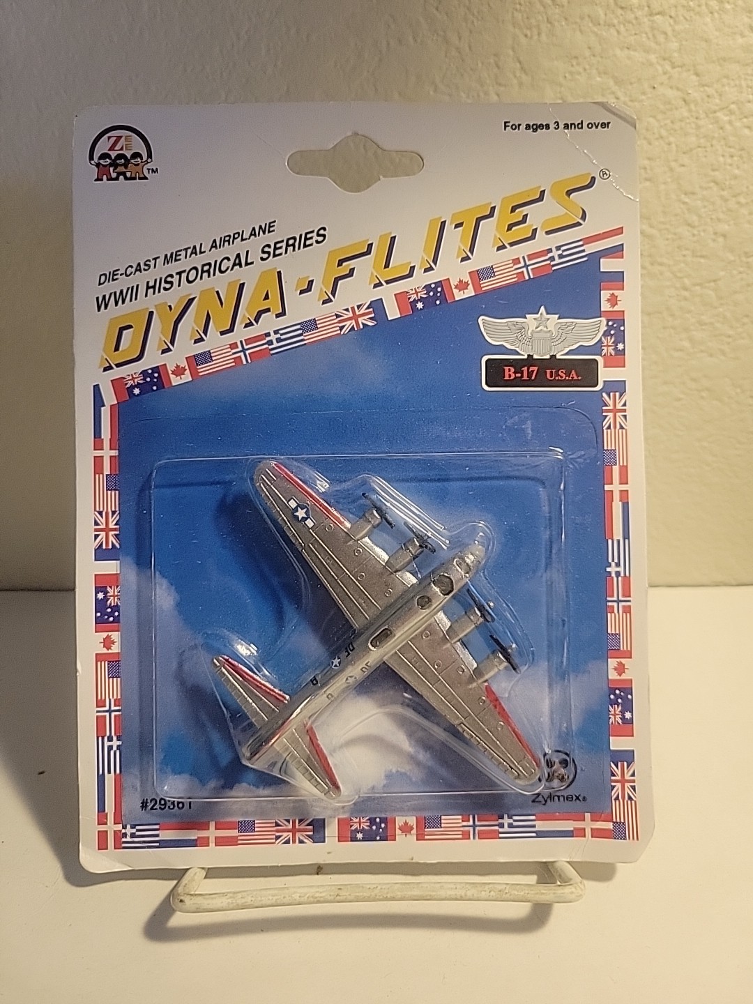 1994 Zylmex Dyna-Flites B-17 Fortress Factory Sealed! SOME DAMAGE ON CARD