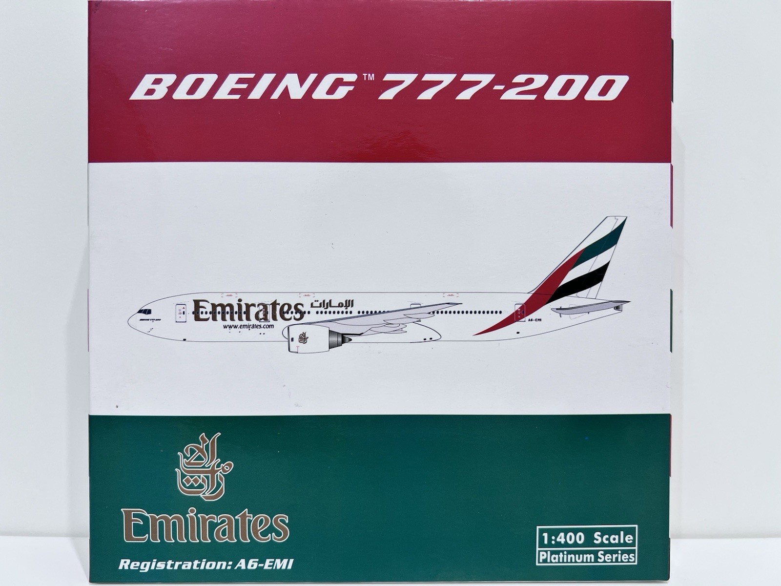 Phoenix 1:400 Emirates Boeing B777-200 A6-EMI