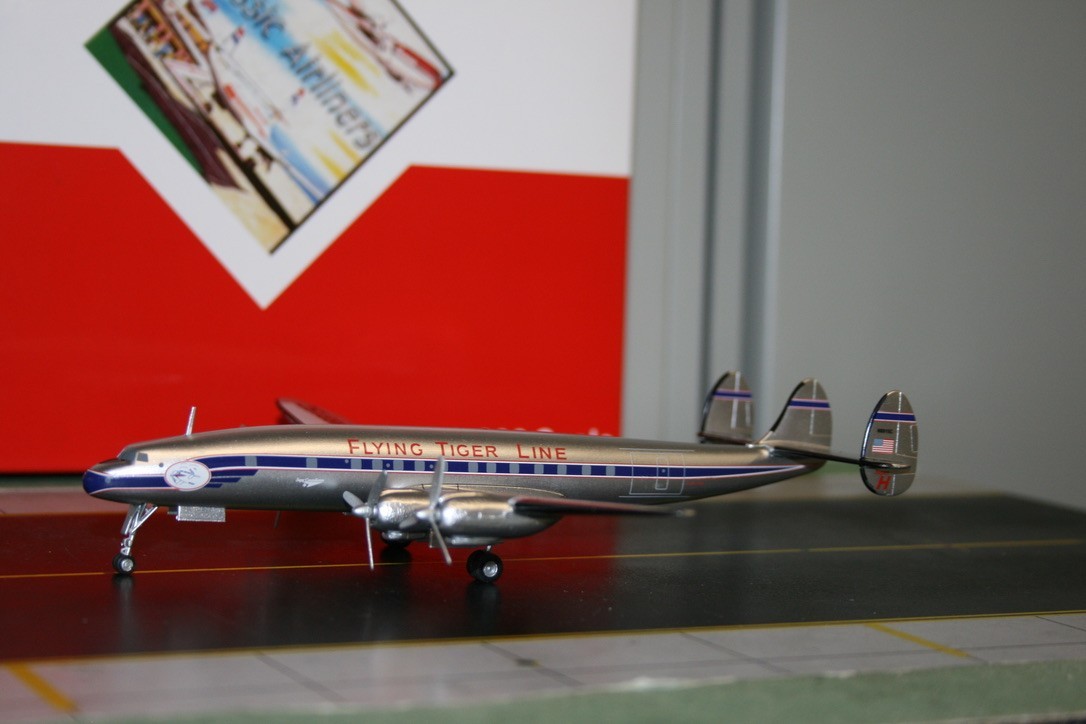 Western Models/Aeroclassics 1:200 Flying Tiger Line L-1049 N6915 (WM211294A)