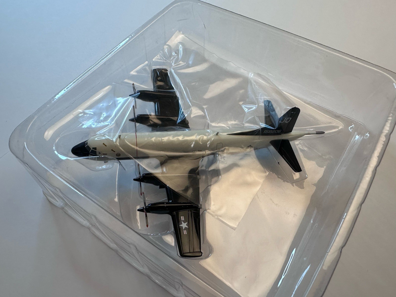USA Navy Lockheed P-3C Orion 158206 Inflight 1/200