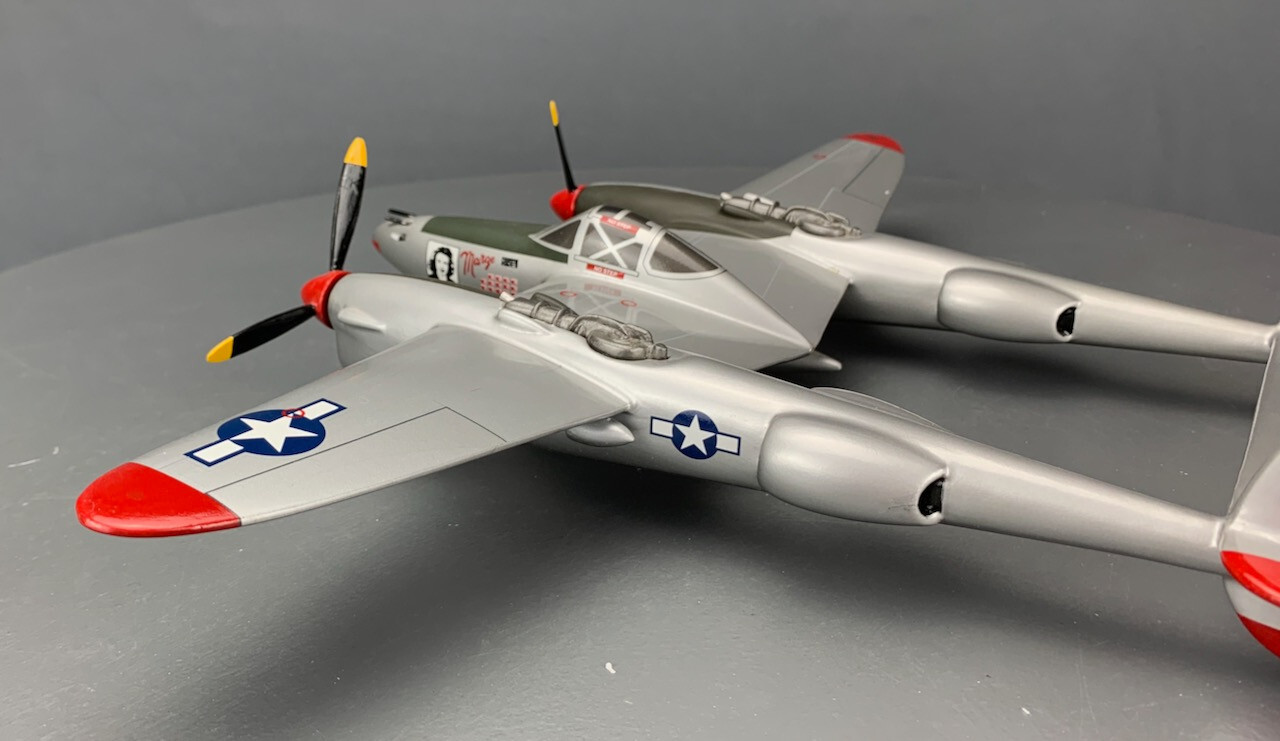 Wood Model Lockheed P-38J Lightning, USAAF 49TH FG, Marge D0489 CB