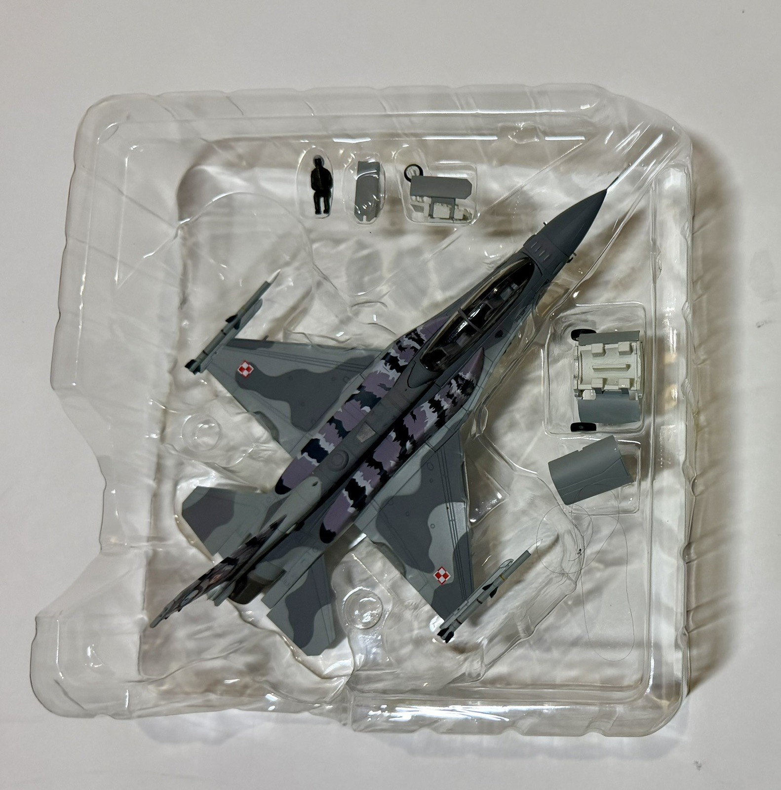 Hobby Master HA3835 Lockheed F-16D Polish Air Force NATO Tiger Meet 2014, 1:72
