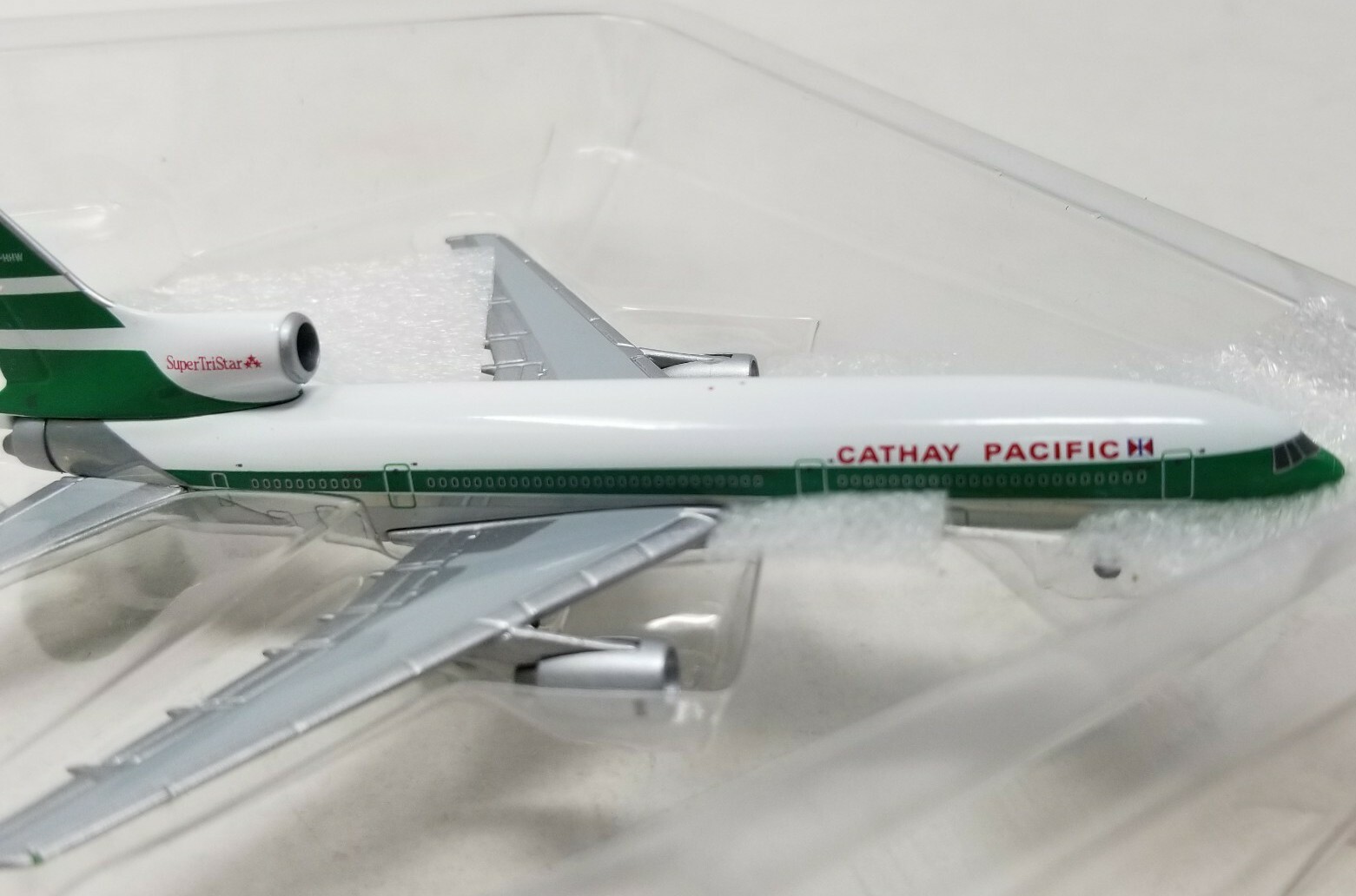 Cathay Pacific Pair of 1/500 Lockheed L-1011 Diecast Airplanes VR-HHW & VR-HOK