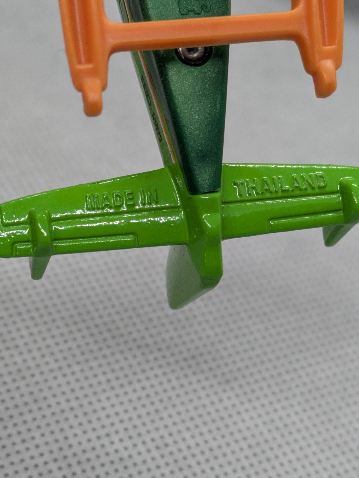 MATCHBOX MBX SKYBUSTERS CESSNA CARAVAN AIRPLANE 65 Flying Boat Green Orange