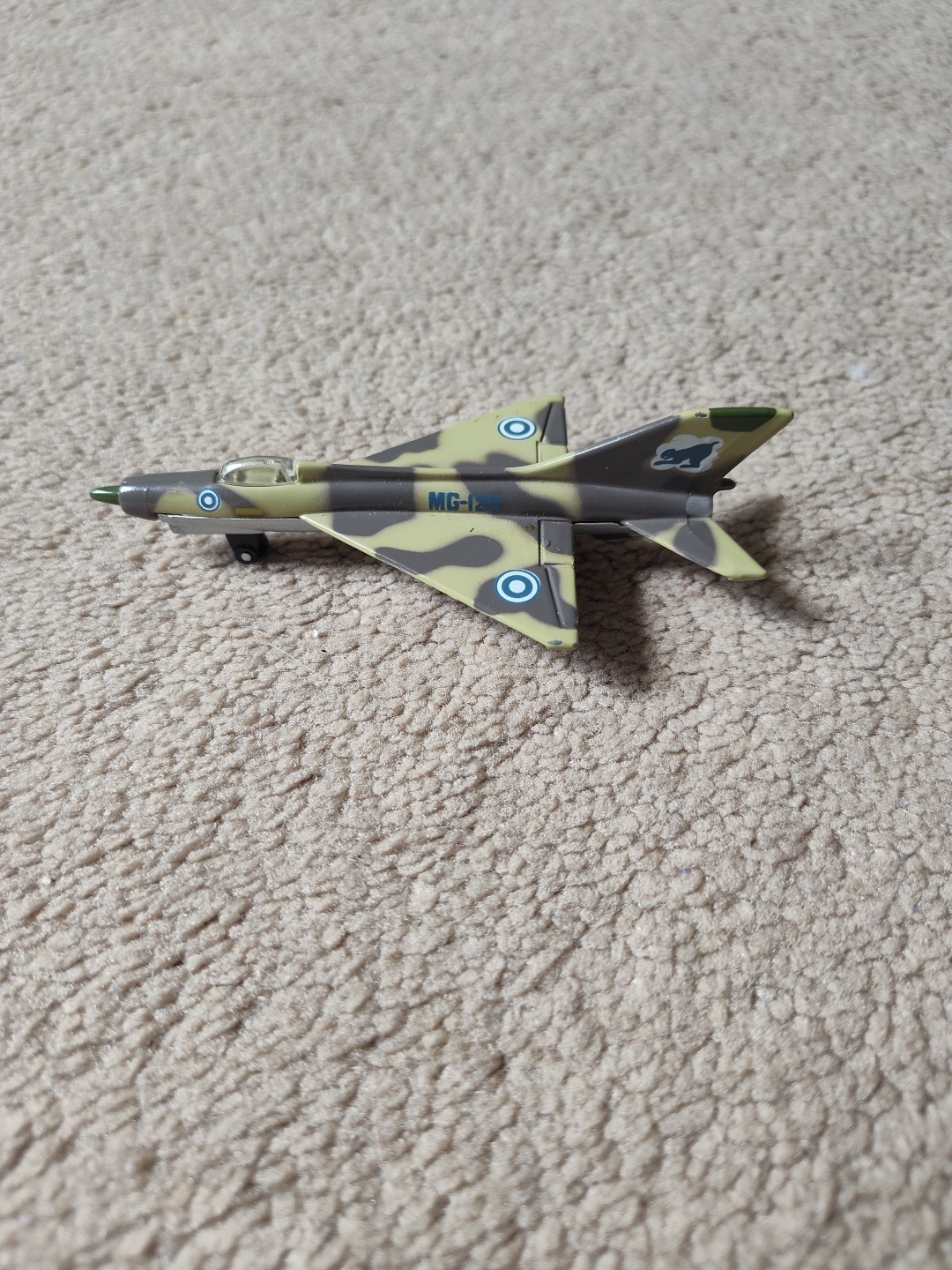Matchbox MIG 21 Jet Plane 1:64 Diecast Yellow Brown Camo MG-129 Vintage 1973