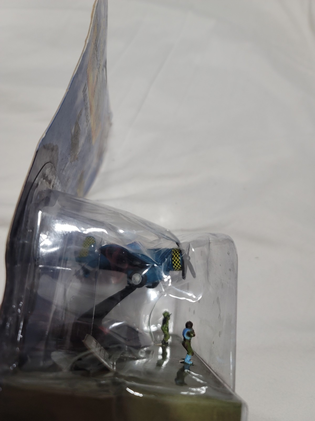 Vintage Classic Air Fighter, Motorized Pull and go, F4U-4 Corsair