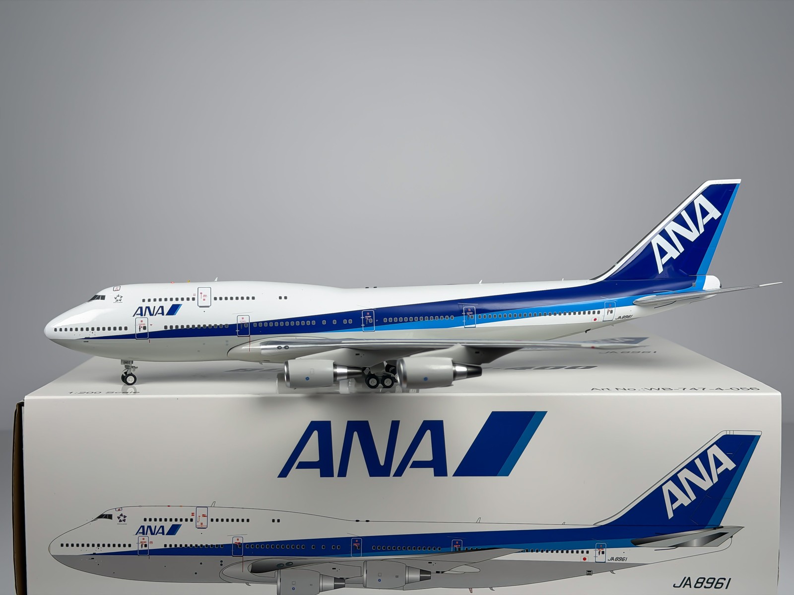 All Nippon Airways (ANA) Boeing 747-400 1:200 Inflight200 JA8961 (WB-747-4-056)