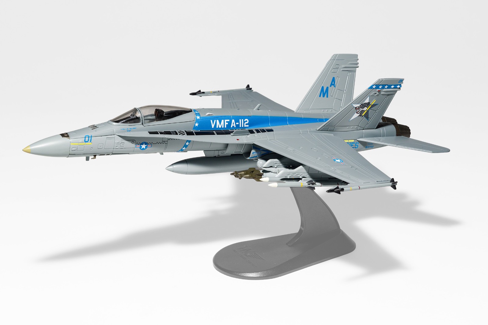 Hobby Master 1:72 F/A-18C Hornet – USMC “COWBOYS” – HA3581 – LOW PRICE!!!