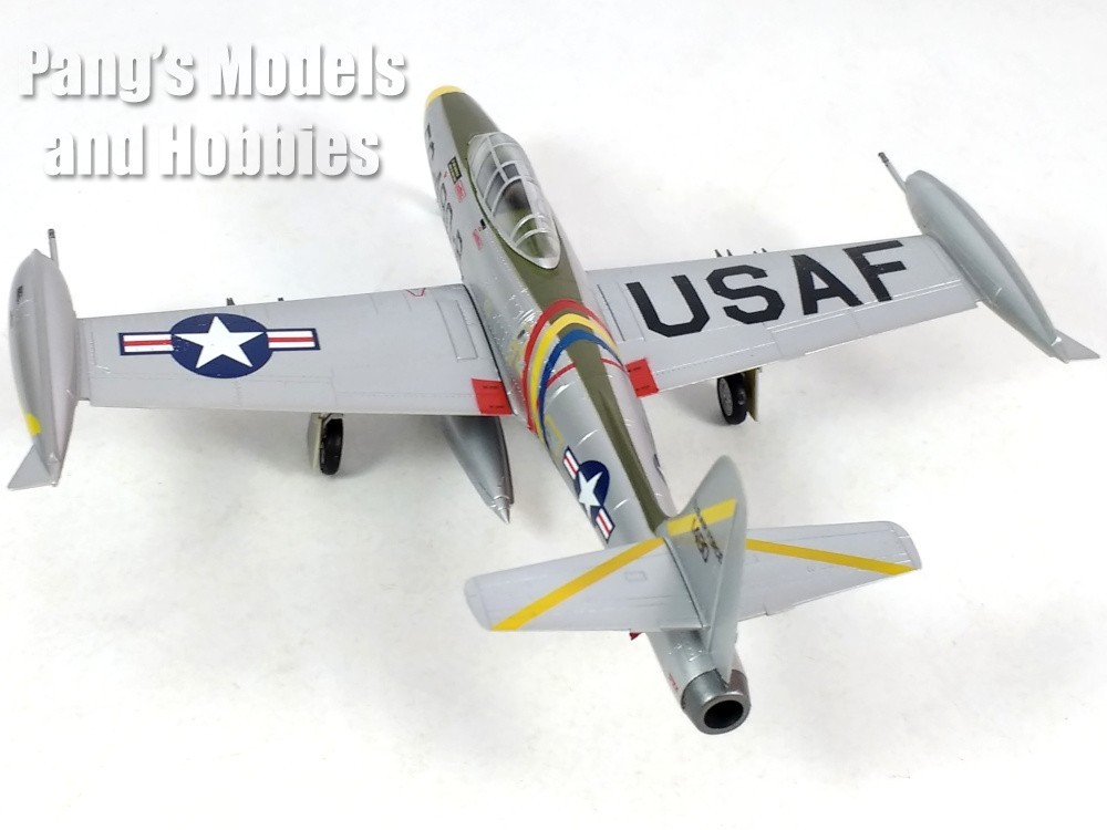 Republic F-84 F-84E Thunderjet 523 FES, 1951 USAF 1/72 Scale Model Easy Model