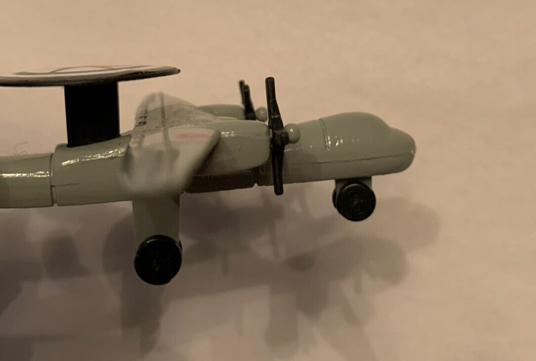 4 Diecast type airplanes