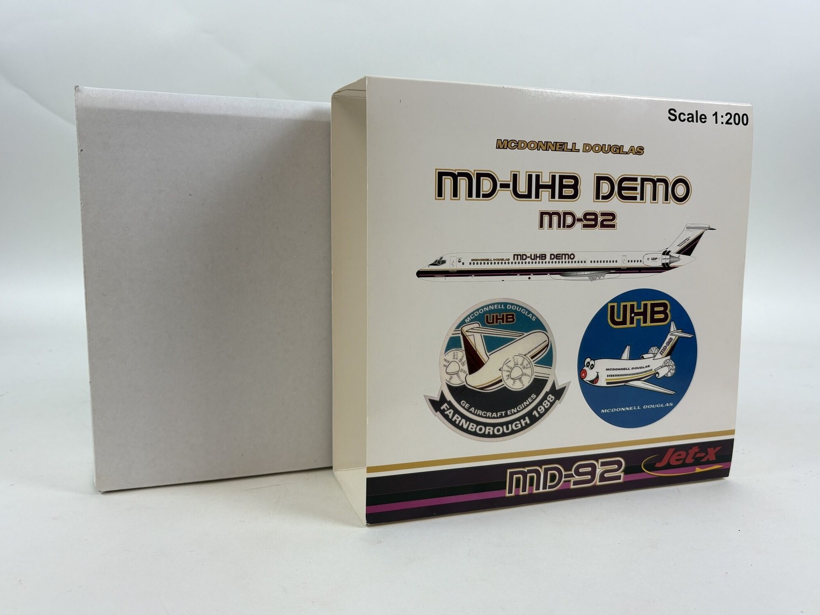 MCDONNELL DOUGLAS 1200 MD-UHB DEMO MD-92 WITH ORIGINAL BOX