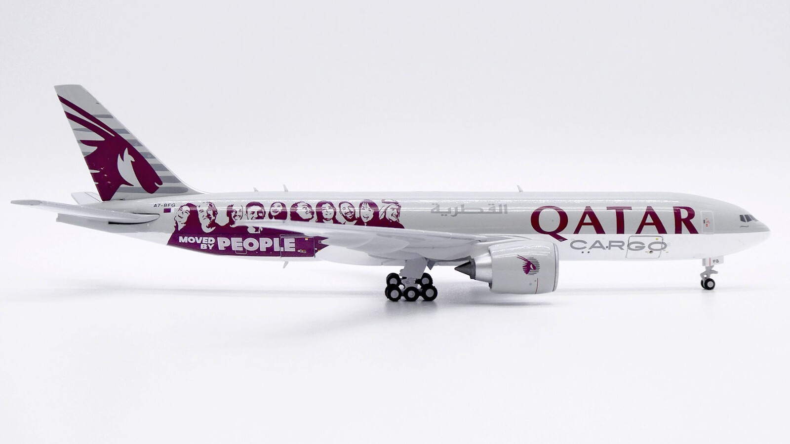 Qatar Airways Cargo Boeing 777F A7-BFG JC Wings JC4QTR0114C XX40114C Scale 1:400