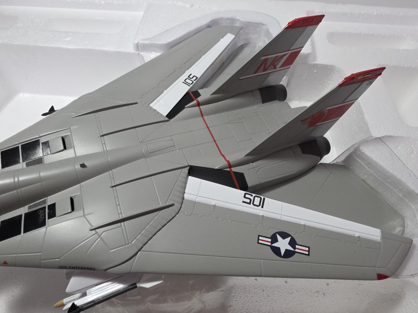 MiB Franklin Mint B11B593 USS Enterprise F-14 Tomcat VF-I NK Wolf Edition 1/48