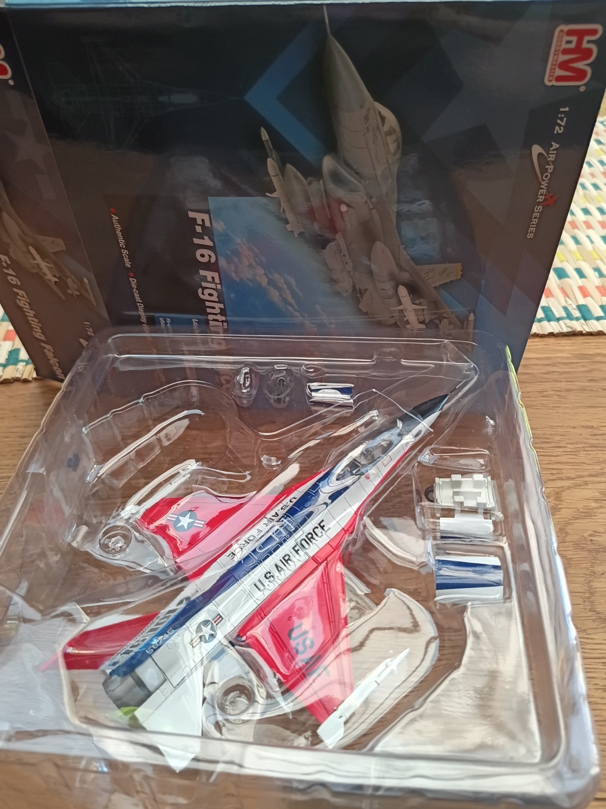 Hobby Master General Dynamics F16A / 101 Fighting Falcon #75-0745 USAF HA3896