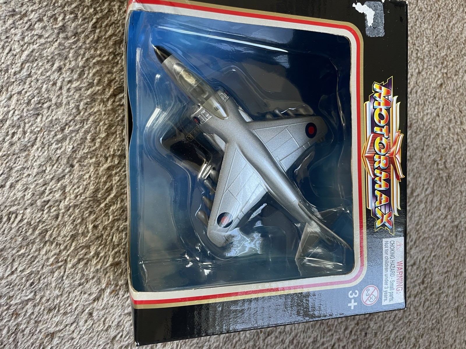 Motor Max Sky Wings Hurricane Diecast Aircraft Model