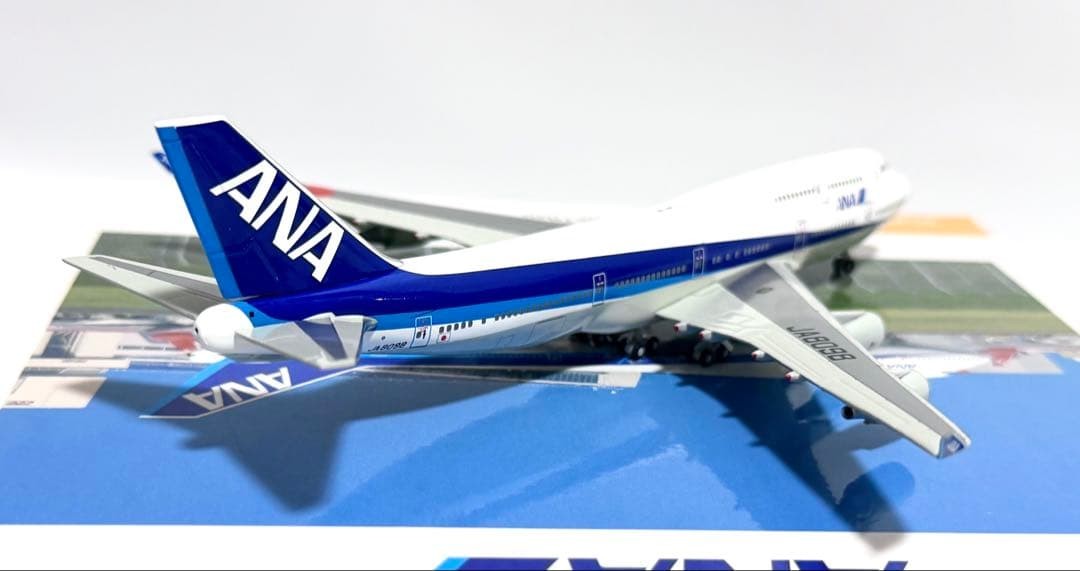 All Nippon Airways ANA B747-400 Model 1:400 Scale Detailed Diecast