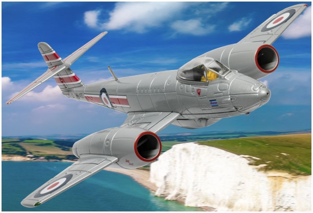 GLOSTER METEOR F.8 JET PLANE – RAF No41 SQN BIGGIN HILL 1951 – 1:72 -CORGI LTD