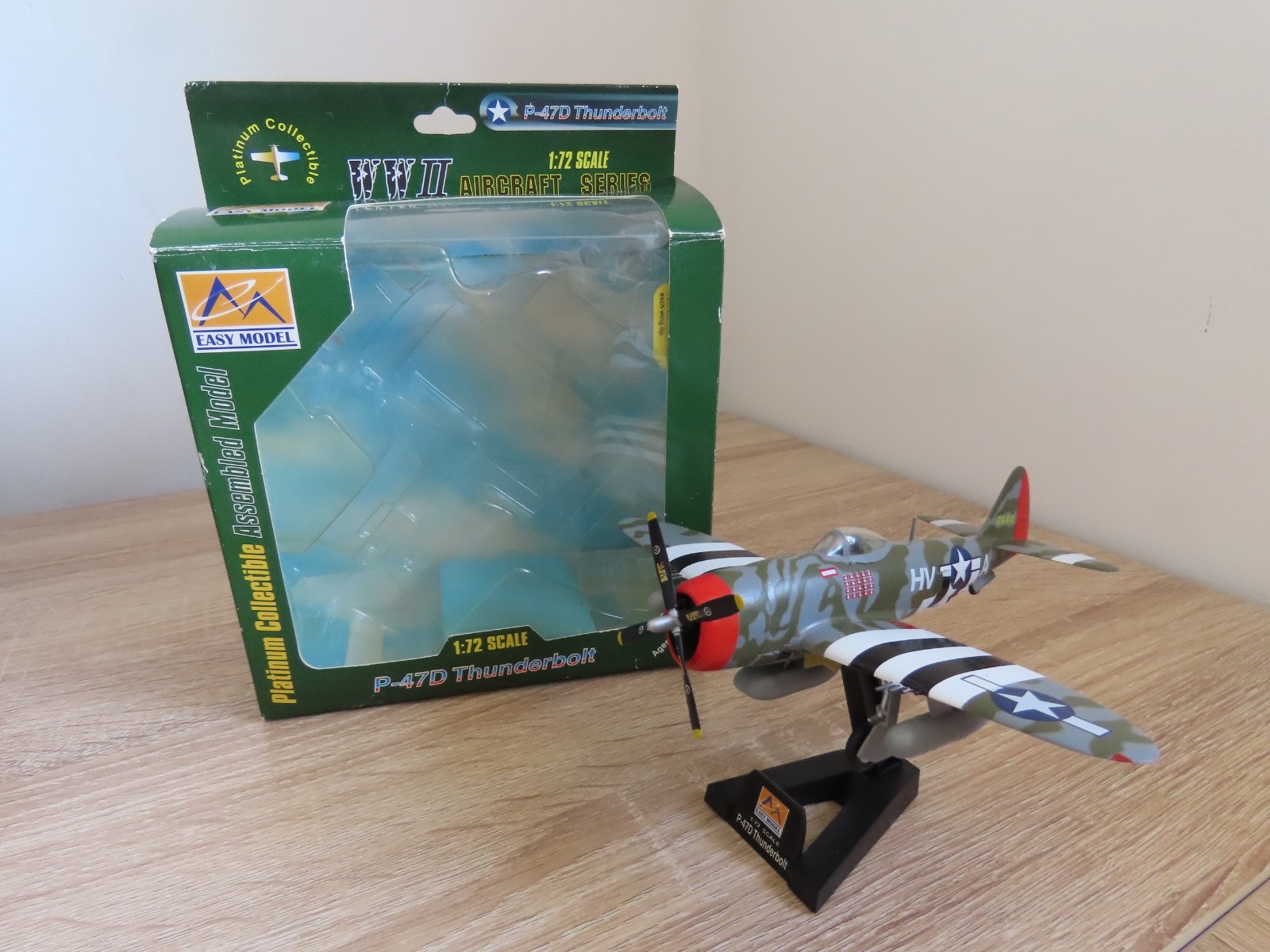Easy Model WW2 Aircraft Series P-47D Thunderbolt 1:72 Scale, Boxed US Plane