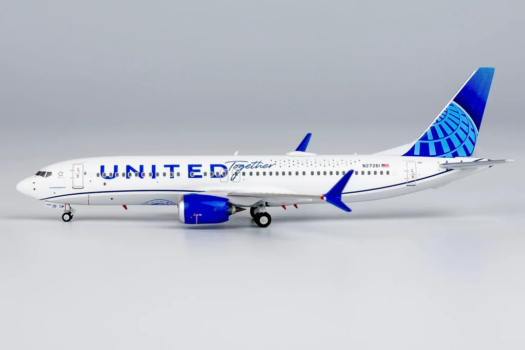 NG Models 1:400 United Airlines Boeing 737-800 N27261 (88040) “Together”