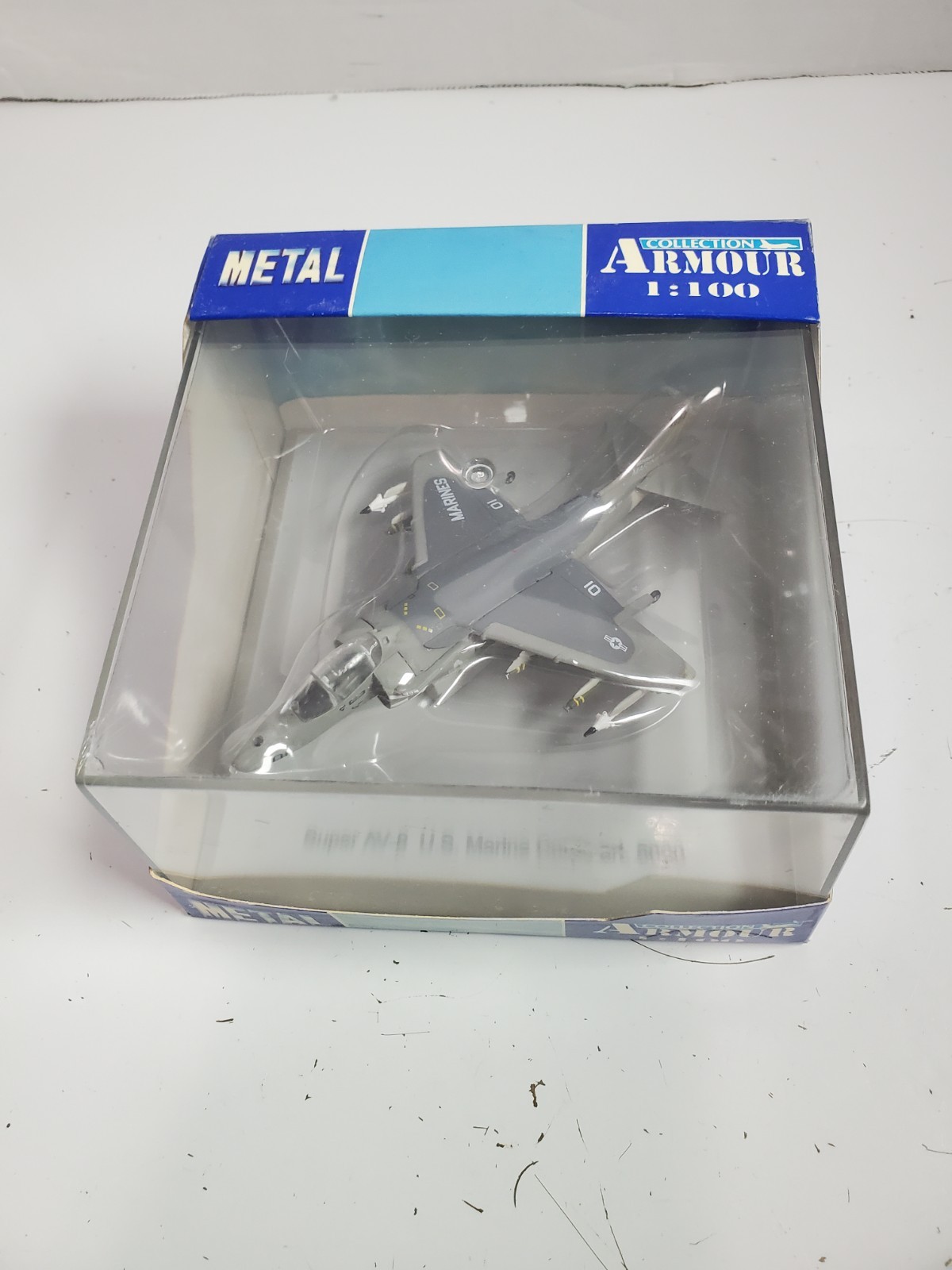 Armour Collection Super AV-8 Harrier U.S. Marine 1:100 Scale – Imperfect Box #2
