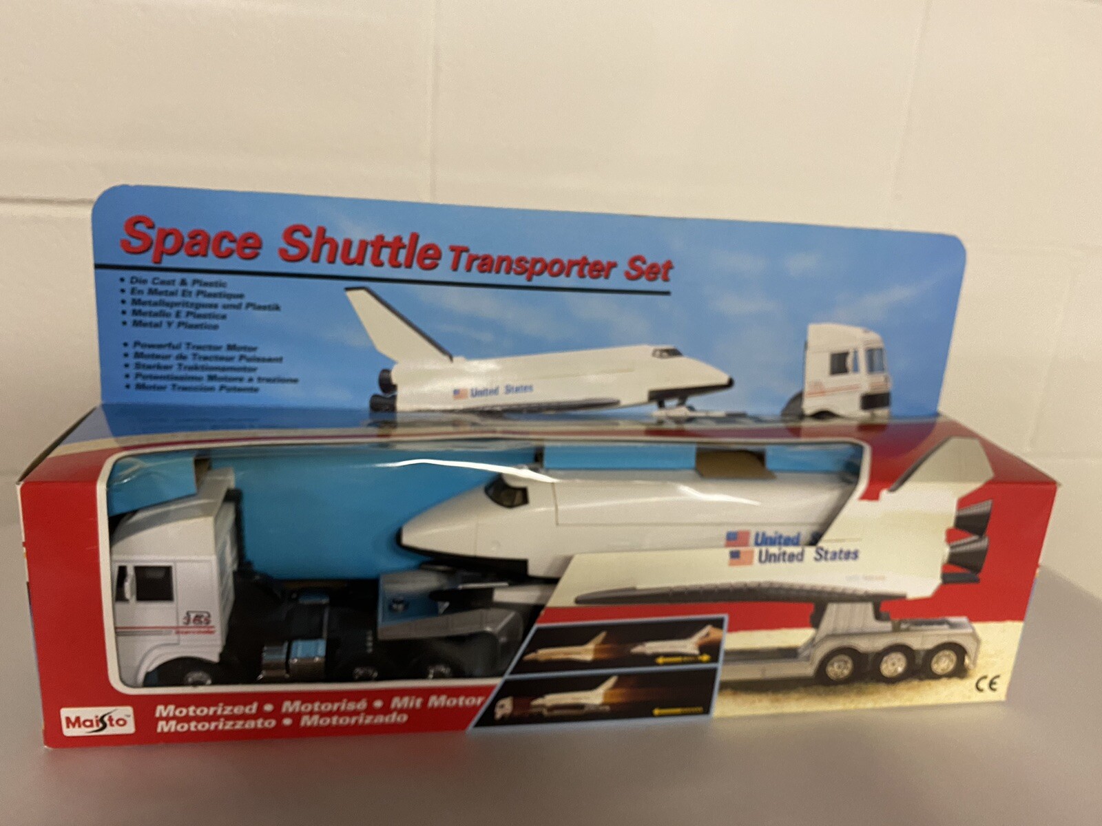 Maisto Space Shuttle Transporter Set-14” Long -diecast & plastic-New
