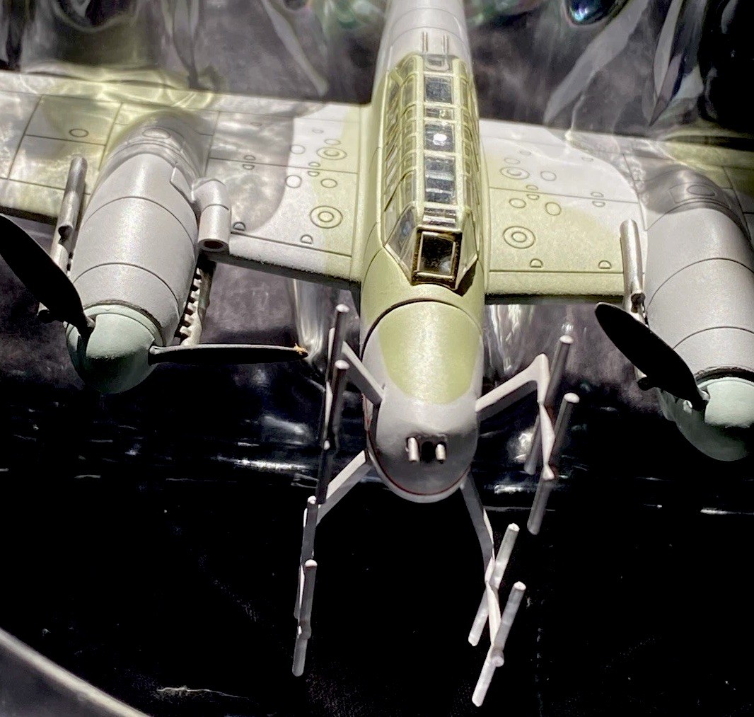 Hobby Master HA1805 BF110G-4 ‘Shark Mouth’ Luftwaffe I/NJG4 Willi Herget