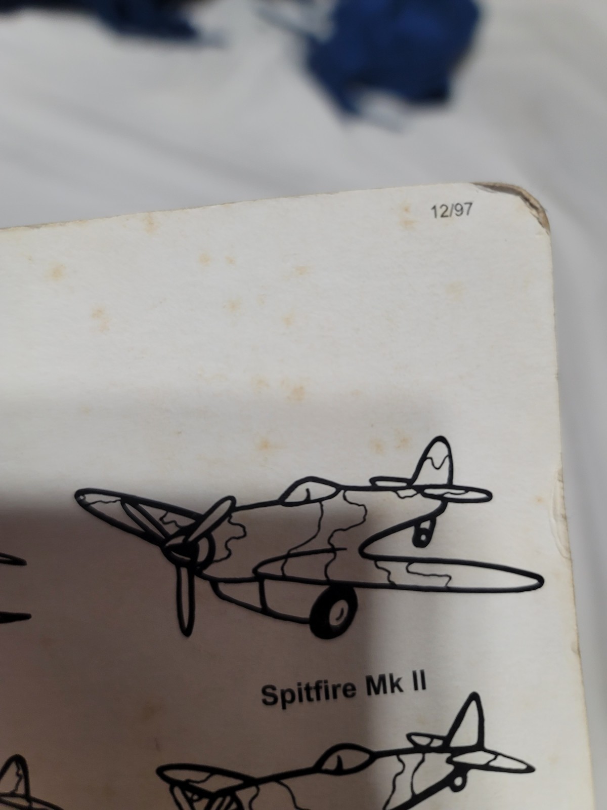 Vintage Classic Air Fighter, Motorized Pull and go, F4U-4 Corsair