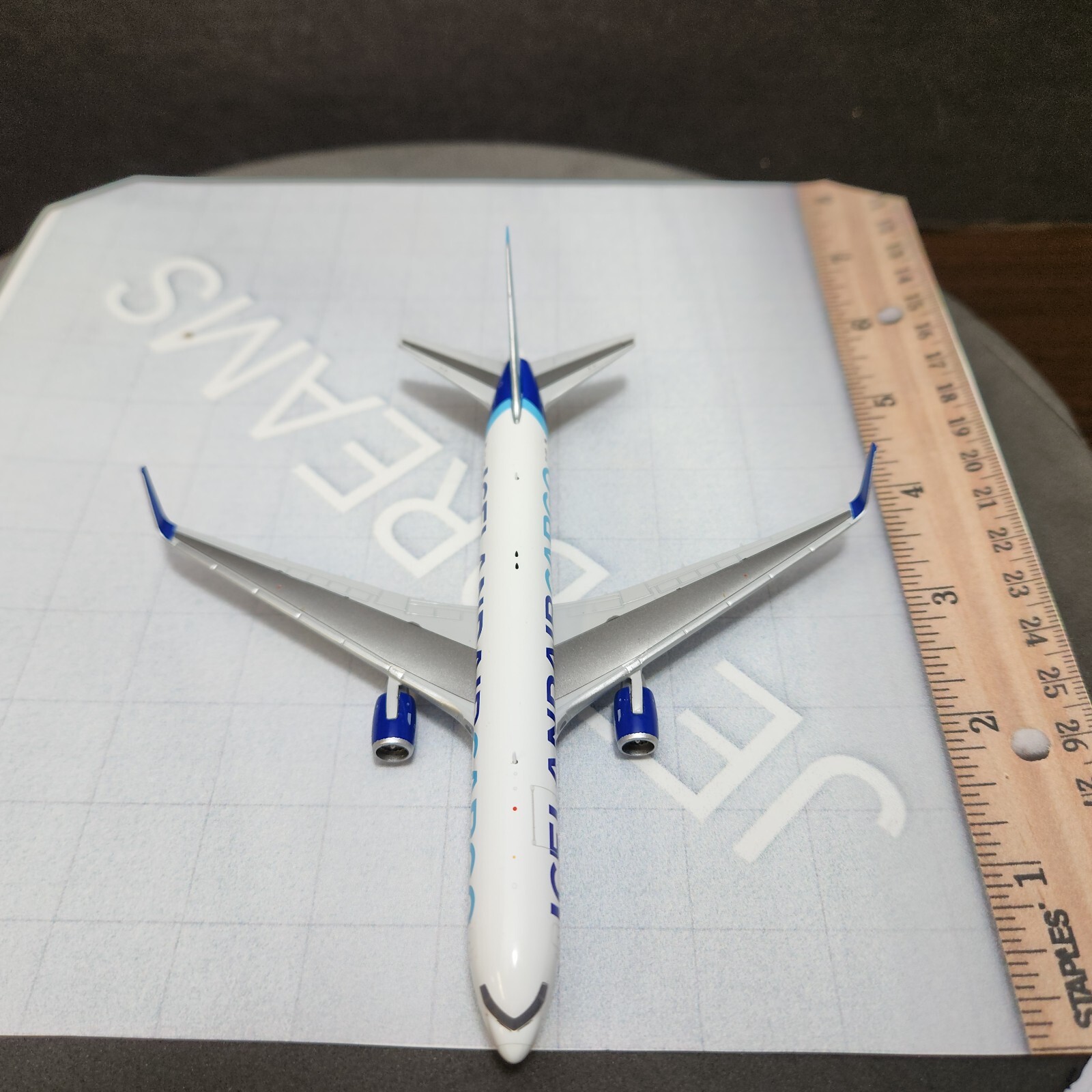1/400 ICELANDAIR CARGO BOEING B767-300ERFWL 2022’S BOREAL COLORS TF-ISP JC WINGS