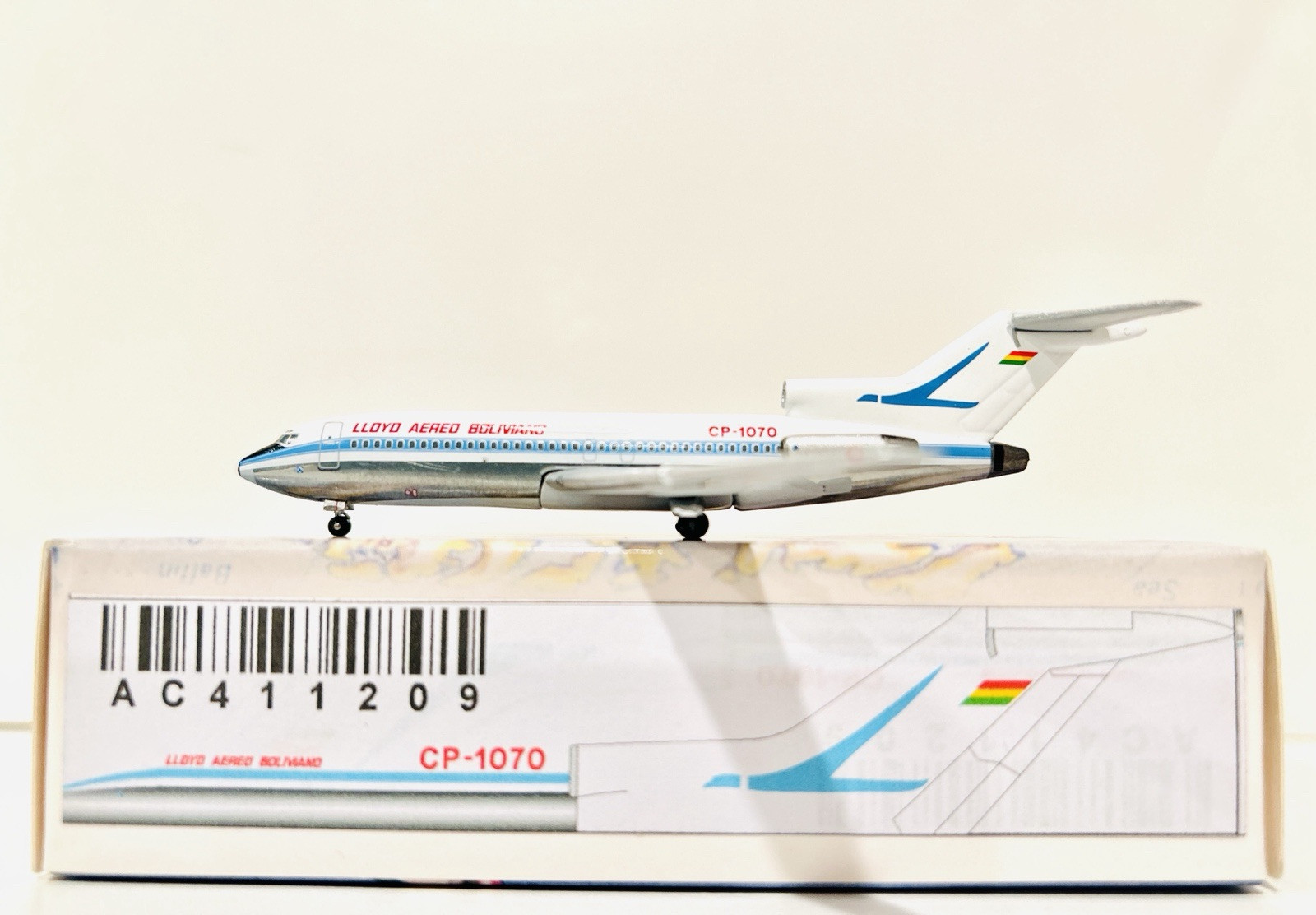 1/400 LAB LLOYD AREO BOLIVIANO BOEING 727-100 1970’S COLORS CP-1070 AEROCLASSICS