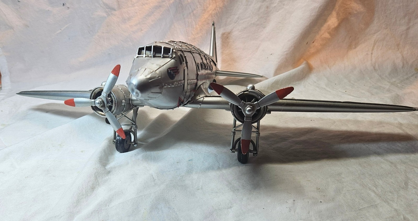 Vintage Metal Australian National Airways (ANA) VH-ABR DC-3 Model. 19″ Wingspan