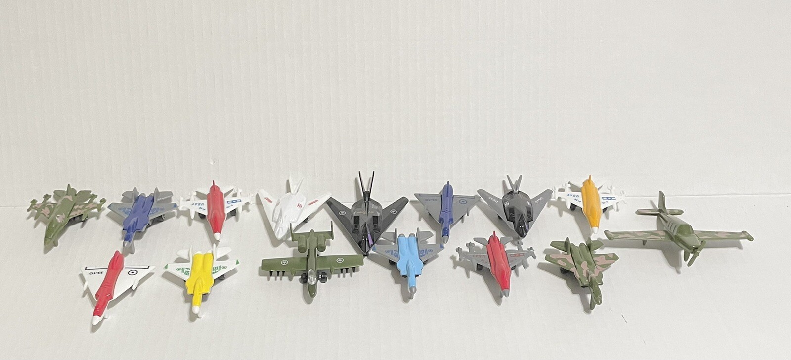Die Cast Planes Lot Of 15 Toy Airplane Figures