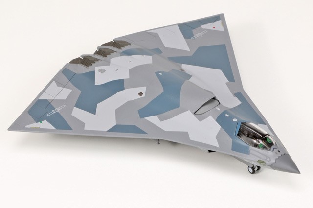A00319 Air Force 1 J-36 1/144 Model PLAAF