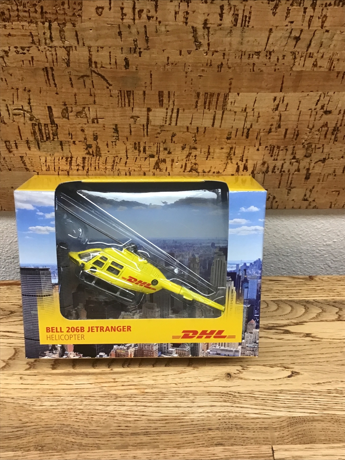 Daron DHL Bell 206B Jetranger Diecast Model Helicopter New B-2